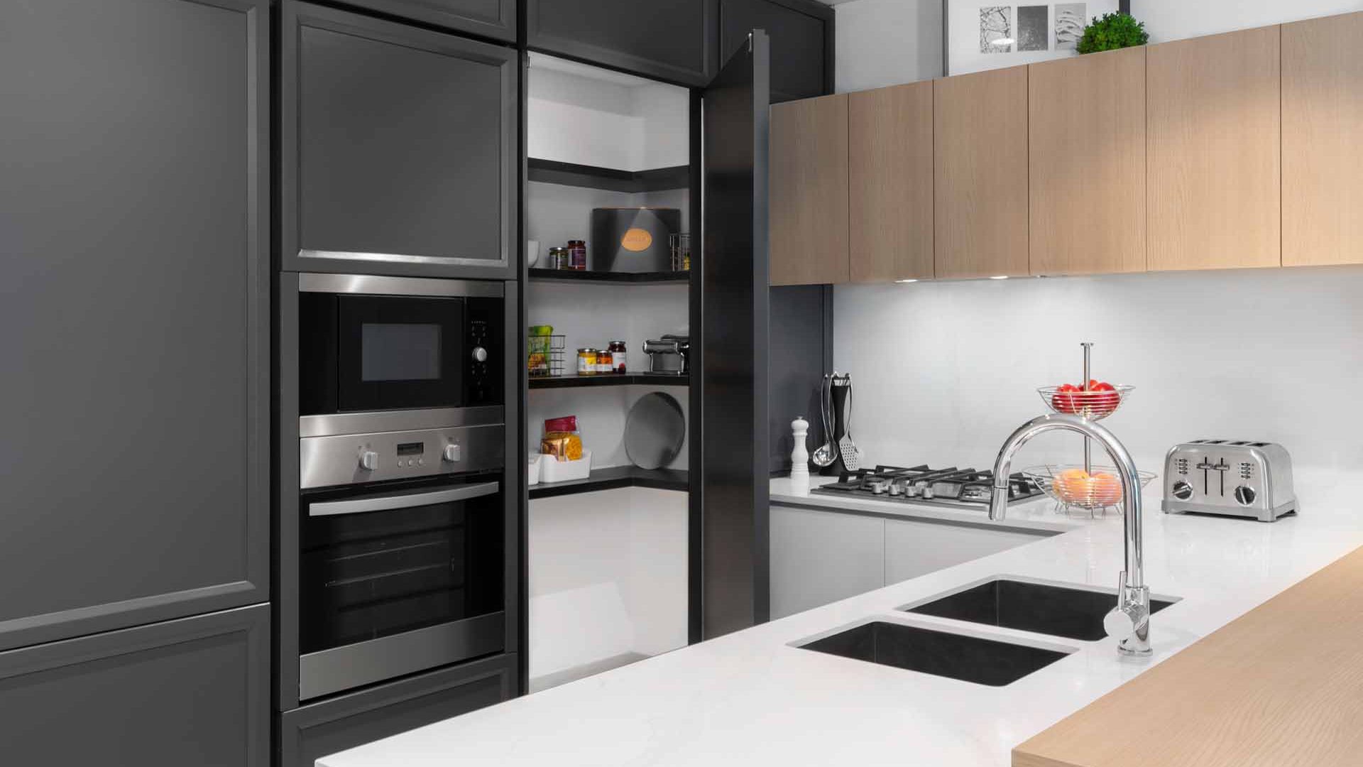 Dubai ingatlan - Welton Residence- Model Suite Kitchen